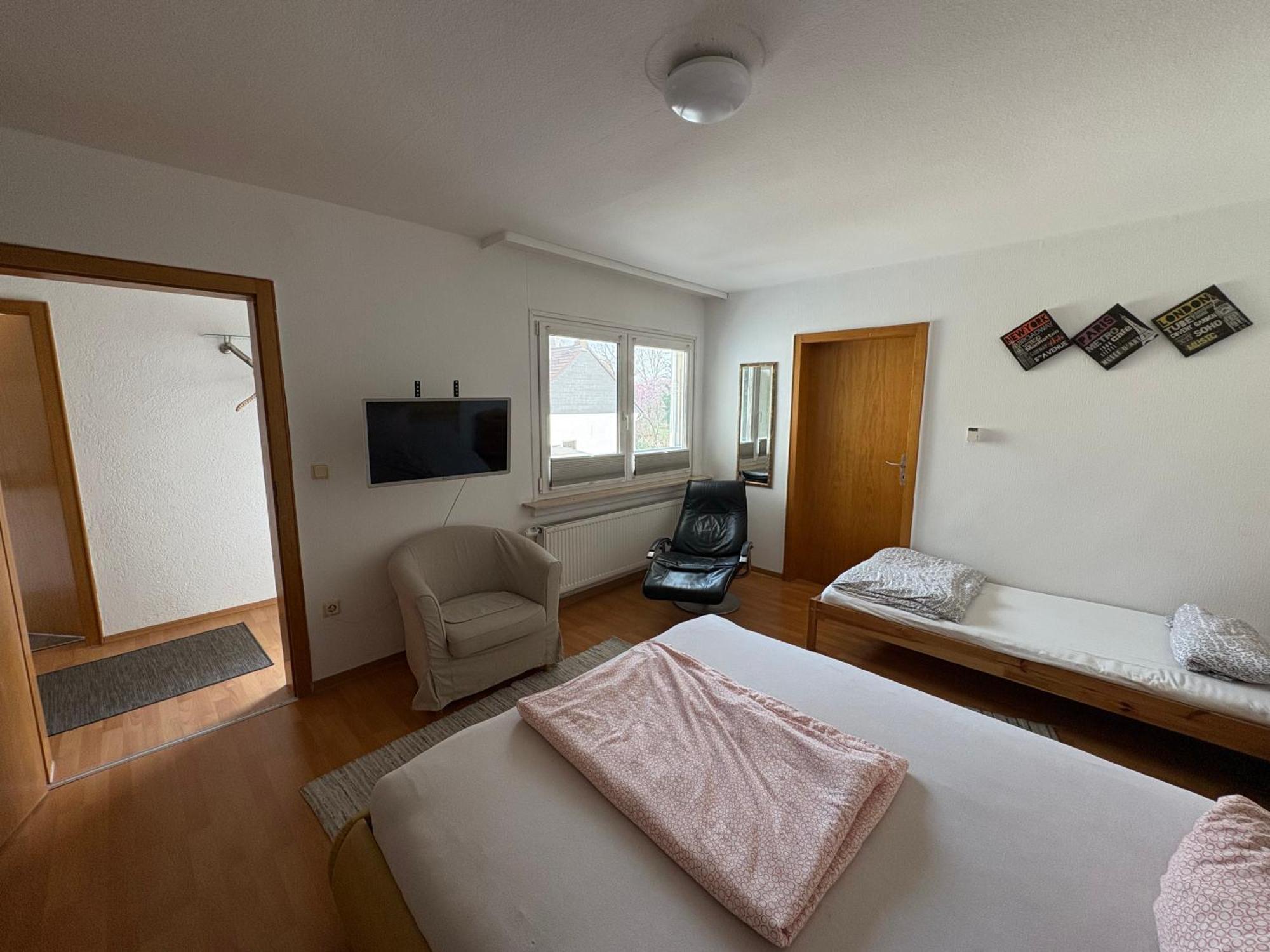Apartment Hope Inn Gross-Zimmern Ngoại thất bức ảnh